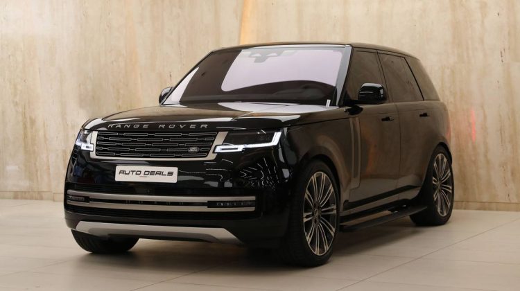 Range Rover Vogue HSE P530 | 2023 – GCC – Low Mileage – Under Warranty and Service Contract | 4.4L V8