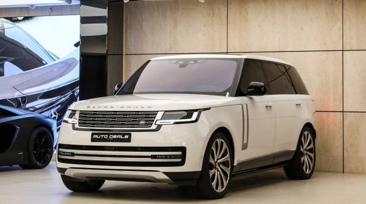 Range Rover Vogue Autobiography Long Wheel Base P530 | 2023 – GCC – Under Warranty – Brand New | 4.4L V8