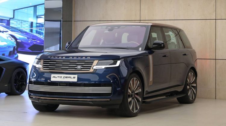 Range Rover Vogue SV P530 Long Wheel Base | 2023 – GCC -Under Warranty | 4.4L V8
