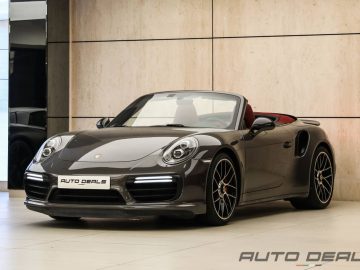 Porsche 911 Turbo Cabriolet | 2018 – GCC – Under Warranty – Full Service History | 3.8L F6