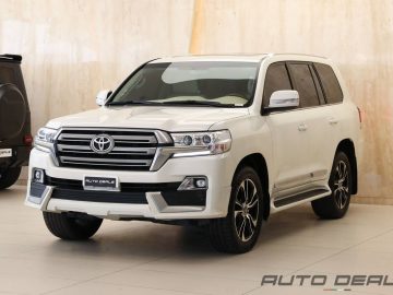 Toyota Land Cruiser EX-R – VX-R Kit | 2018 – GCC – Full Options – Top of the Line – Perfect Condition | 5.7L V8