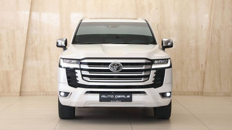 Toyota Land Cruiser VX-R | 2022 – GCC – Under Warranty – Perfect Condition | 4.0L V6