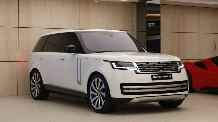 Range Rover Vogue Autobiography Long Wheel Base P530 | 2023 – GCC – Under Warranty – Brand New | 4.4L V8