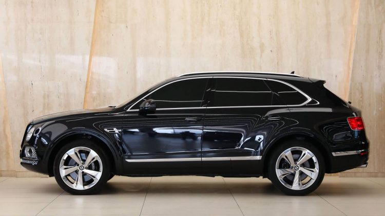 Bentley Bentayga W12 | 2017 – GCC – Perfect Condition | 6.0L W12