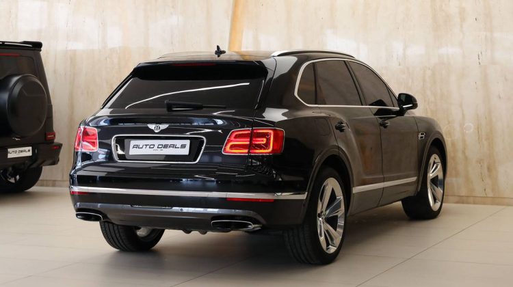 Bentley Bentayga W12 | 2017 – GCC – Perfect Condition | 6.0L W12