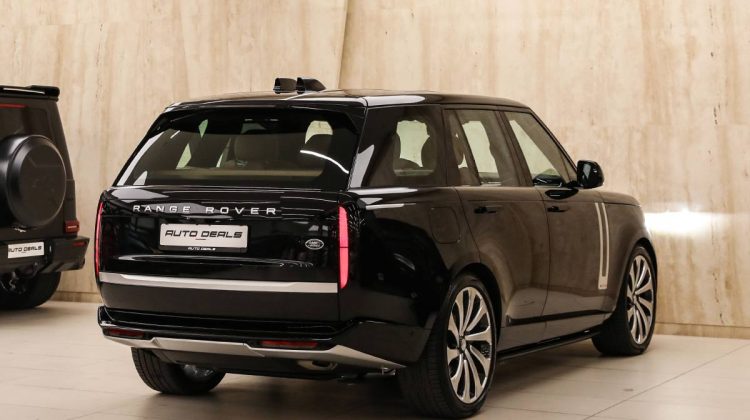 Range Rover Vogue Autobiography P400 | 2023 – GCC – Warranty & Service Contract Available – Brand New | 3.0L I6