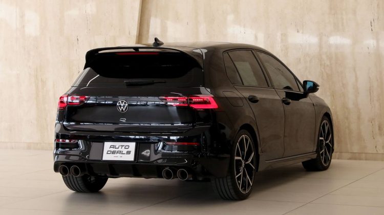 Volkswagen Golf R | 2023 – GCC – Under Warranty – Service Contract – Perfect Condition | 2.0L i4