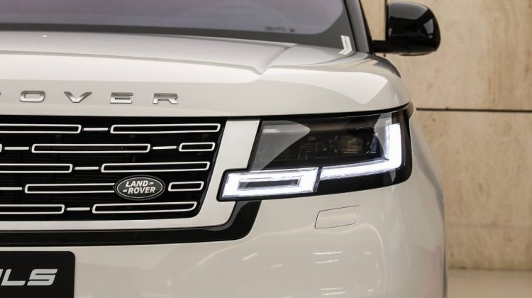 Range Rover Vogue Autobiography Long Wheel Base P530 | 2023 – GCC – Under Warranty – Brand New | 4.4L V8