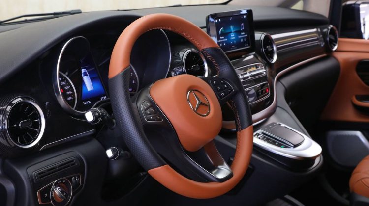 Mercedes Benz Viano V250 Maybach | 2023 – GCC – Brand New – Under Warranty | 2.0L i4