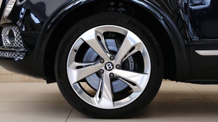 Bentley Bentayga W12 | 2017 – GCC – Perfect Condition | 6.0L W12