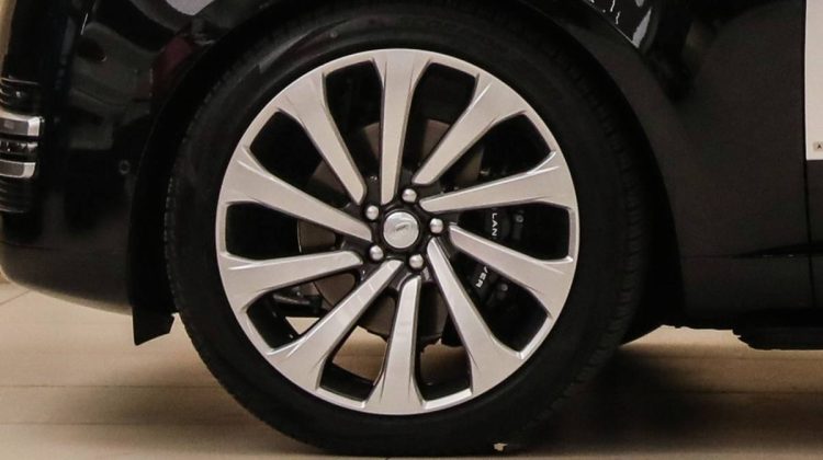 Range Rover Vogue Autobiography P400 | 2023 – GCC – Warranty & Service Contract Available – Brand New | 3.0L I6
