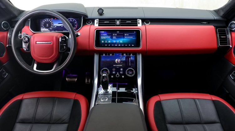 Range Rover Sport HST P400 | 2021 – GCC – Under Warranty – Service Contract – Premium Quality | 4.0L F6