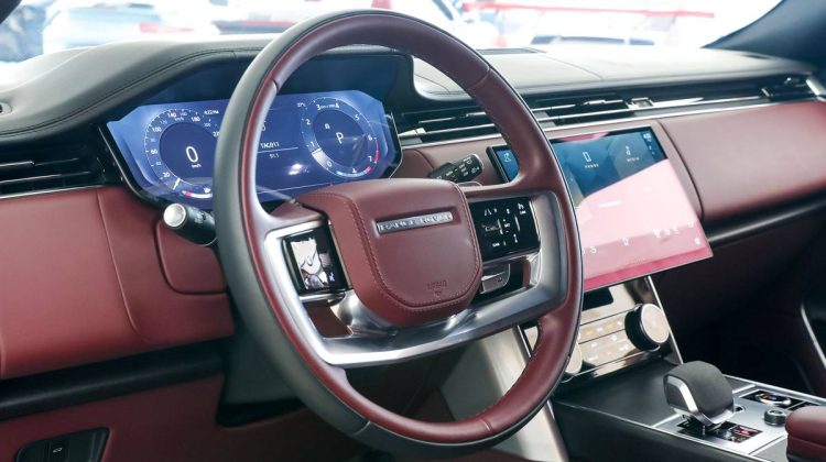 Range Rover Vogue P530 | 2023 – GCC – Low Mileage – Under Warranty – Advanced Safety Technology | 4.4L V8