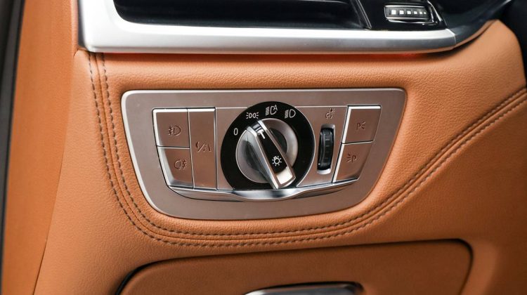 BMW 750 Li xDrive | 2018 – GCC – Under Warranty – Service Contract – Excellent Condition | 4.4L V8