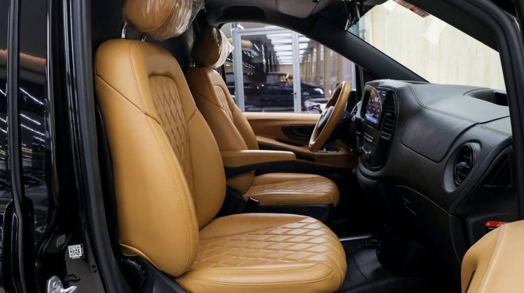 Mercedes Benz Vito Tourer Extended Maybach | 2020 – GCC – Low Mileage – Fully Loaded with Features | 2.0L i4