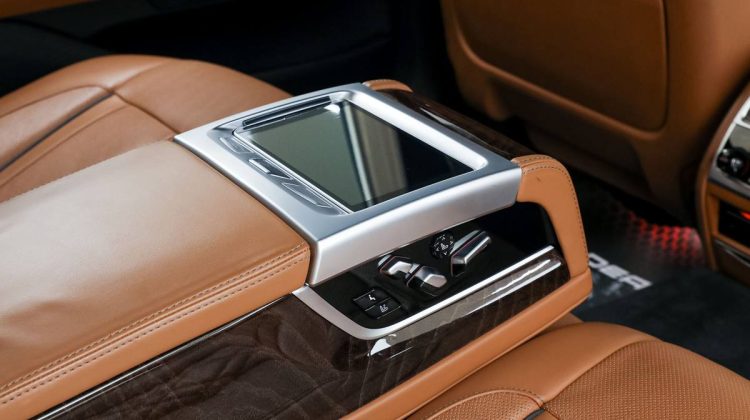 BMW 750 Li xDrive | 2018 – GCC – Under Warranty – Service Contract – Excellent Condition | 4.4L V8