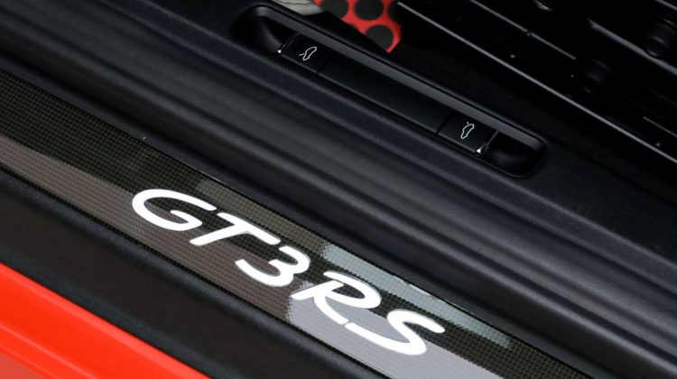 Porsche GT3 RS | 2019 – GCC – Under Warranty – Very Low Mileage – Perfect Condition | 4.0L F6