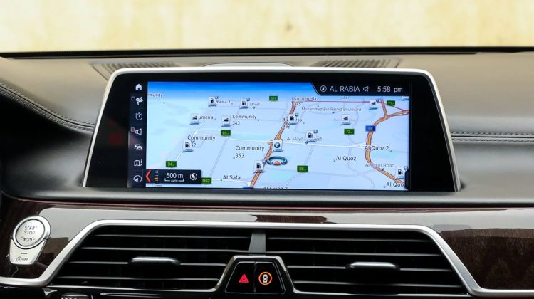 BMW 750 Li xDrive | 2018 – GCC – Under Warranty – Service Contract – Excellent Condition | 4.4L V8