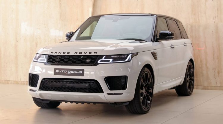 Range Rover Sport HST P400 | 2021 – GCC – Under Warranty – Service Contract – Premium Quality | 4.0L F6