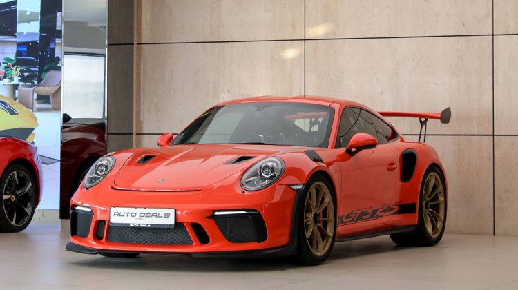 Porsche GT3 RS | 2019 – GCC – Under Warranty – Very Low Mileage – Perfect Condition | 4.0L F6