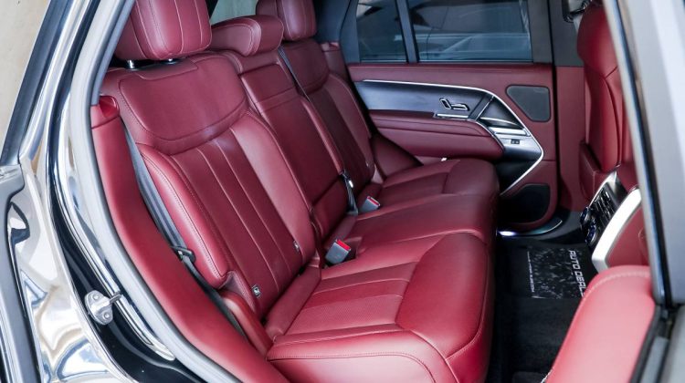 Range Rover Vogue P530 | 2023 – GCC – Low Mileage – Under Warranty – Advanced Safety Technology | 4.4L V8