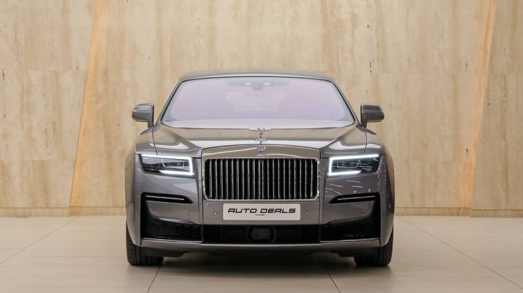 Rolls Royce Ghost | 2022 – GCC – Under Warranty – Very Low Mileage – Full Options – Pristine Condition | 6.75L V12