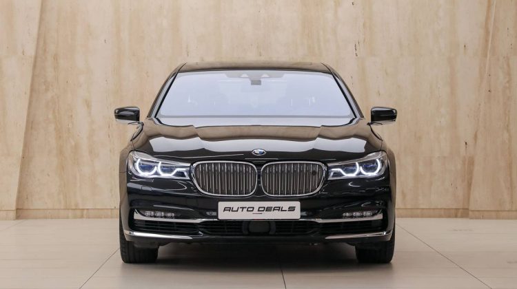 BMW 750 Li xDrive | 2018 – GCC – Excellent Condition | 4.4L V8