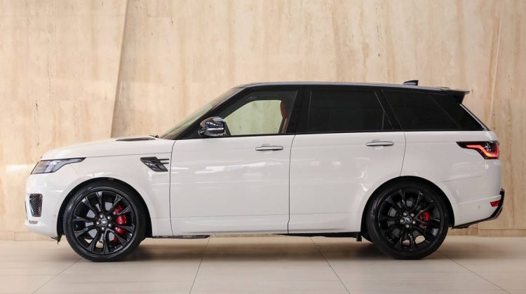 Range Rover Sport HST P400 | 2021 – GCC – Under Warranty – Service Contract – Premium Quality | 4.0L F6