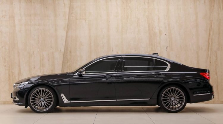 BMW 750 Li xDrive | 2018 – GCC – Excellent Condition | 4.4L V8