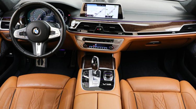 BMW 760 Li M X-Drive | 2019 – GCC – Under Warranty – Service Contract – Perfect Condition | 6.6L V12