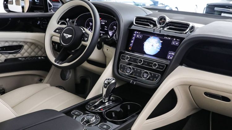Bentley Bentayga V8 | 2022 – Low Mileage – Full Range Options – Advanced Safety System – Pristine Condition | 4.0L V8