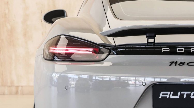 Porsche 718 Cayman GTS | 2021 – GCC – Low Mileage – Best in Class – Top of the Range | 4.0L F6
