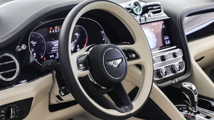 Bentley Bentayga V8 | 2022 – Low Mileage – Full Range Options – Advanced Safety System – Pristine Condition | 4.0L V8