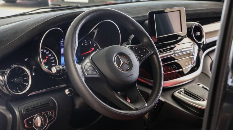 Mercedes Benz Viano V250 Maybach | 2022 – GCC – Best in Class – VIP Luxurious Van | 2.0L i4