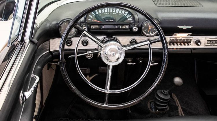 Ford Thunderbird | 1956 – Extremely Low Mileage – Classic Car – Perfect Condition | 5.1L V8