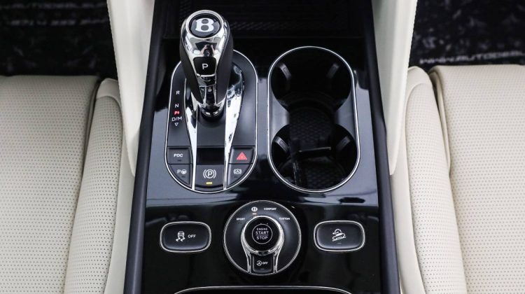 Bentley Bentayga V8 | 2022 – Low Mileage – Full Range Options – Advanced Safety System – Pristine Condition | 4.0L V8