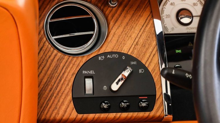 Rolls Royce Dawn | 2017 – Perfect Condition – Best in Class – Advanced Safety Technology | 6.6L V12