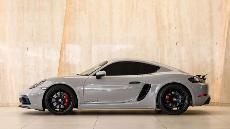Porsche 718 Cayman GTS | 2021 – GCC – Low Mileage – Best in Class – Top of the Range | 4.0L F6