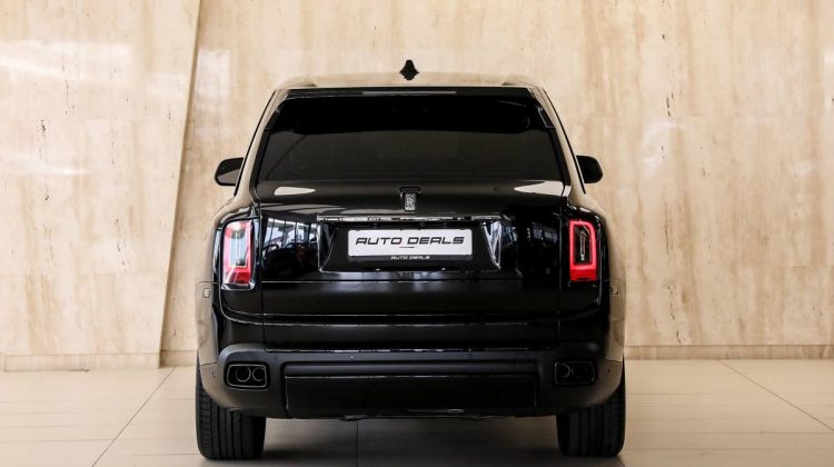 Rolls Royce Cullinan Black Badge | 2022 – GCC – Warranty – Service Contract – Excellent Condition | 6.7L V12