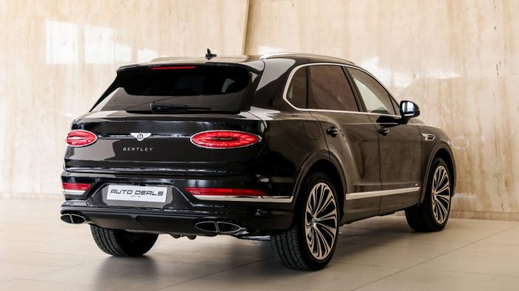Bentley Bentayga V8 | 2022 – Low Mileage – Full Range Options – Advanced Safety System – Pristine Condition | 4.0L V8