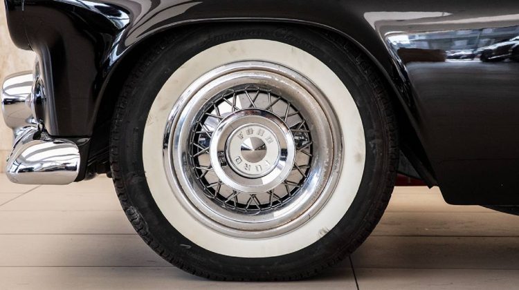 Ford Thunderbird | 1956 – Extremely Low Mileage – Classic Car – Perfect Condition | 5.1L V8
