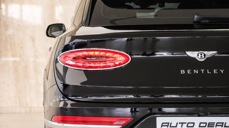 Bentley Bentayga V8 | 2022 – Low Mileage – Full Range Options – Advanced Safety System – Pristine Condition | 4.0L V8