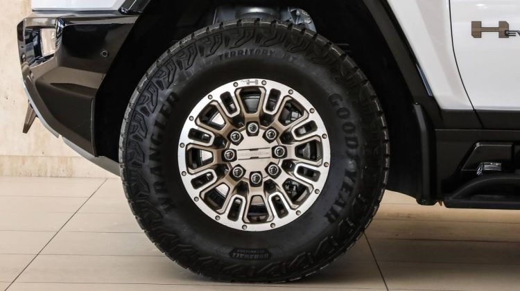 Hummer EV Edition 1 | 2022 – Extremely Low Mileage – Best in Class – Ultimate Driving Experience | Electric 746 Kw