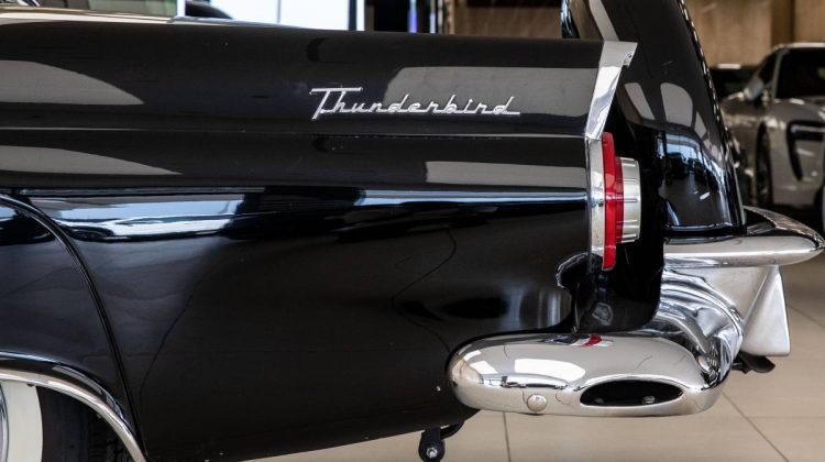 Ford Thunderbird | 1956 – Extremely Low Mileage – Classic Car – Perfect Condition | 5.1L V8
