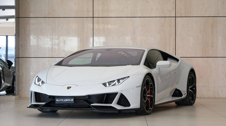 Lamborghini Huracan Evo | 2020 – GCC – Top of the Line – Perfect Condition | 5.2L V10