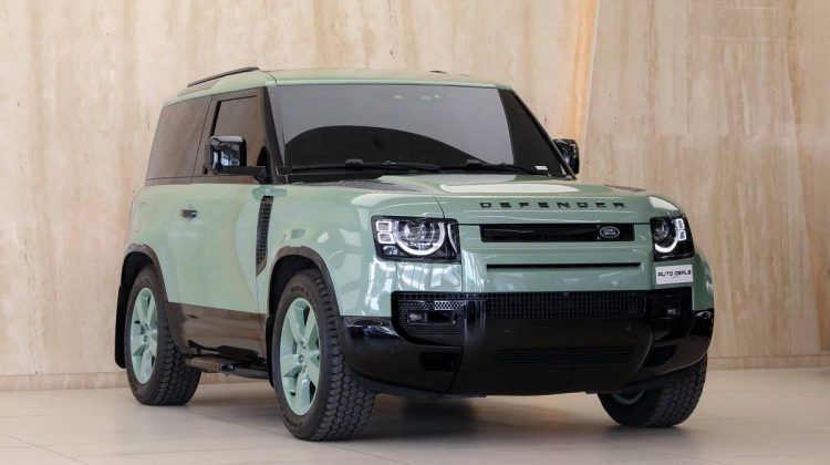 Land Rover Defender 90 P400 | 2023 – GCC- Warranty Available – 75th Limited Edition | 3.0L I6