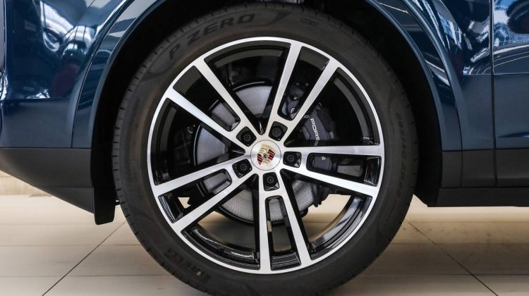Porsche Cayenne | 2024 – Brand New – Warranty – Best in Class – Innovative Safety Features | 3.0L V6