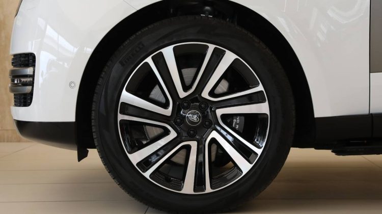 2023 Range Rover Vogue HSE P530 LWB | GCC – Warranty – Service Contact – Brand New