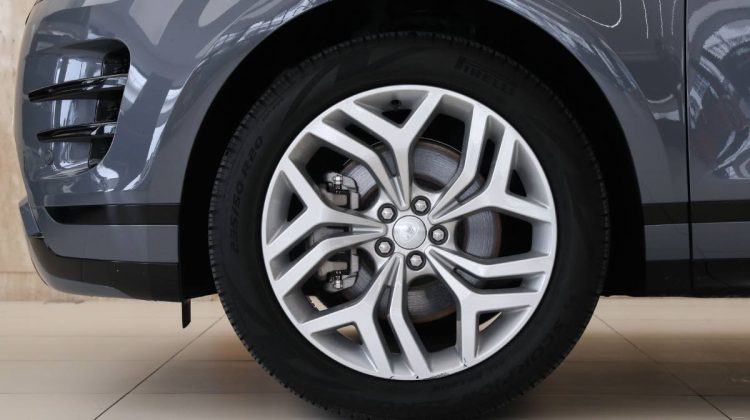 Range Rover Evoque SE P200 R Dynamic | 2023 – Very Low Mileage – Excellent Condition | 2.0L i4