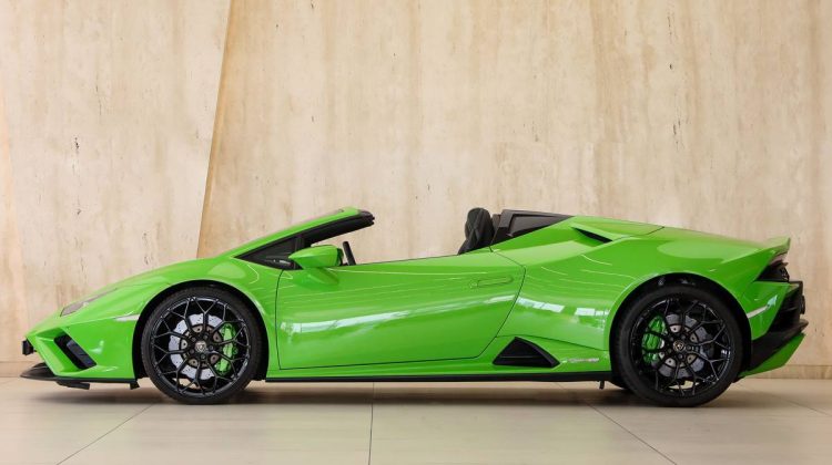 Lamborghini Huracan EVO Spyder | 2022 – GCC – Low Mileage – Superior Class – immaculate Condition | 5.2L V10